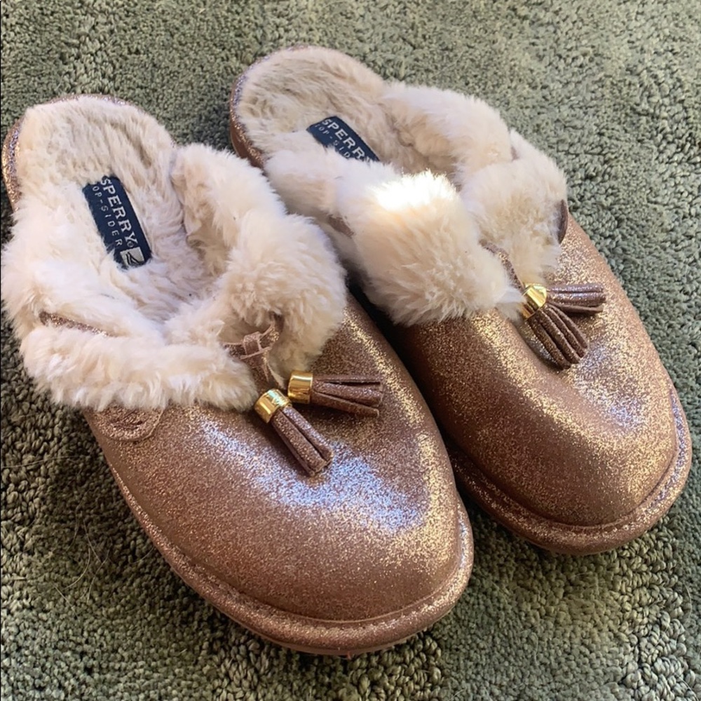 Size 7 Gold Sperry Slipper